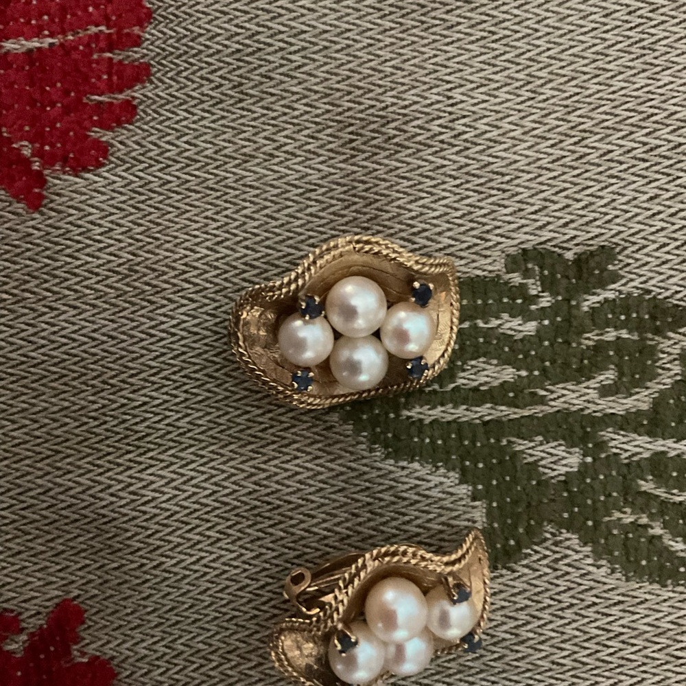 Classic authentic gold, sapphire and pearl earrings